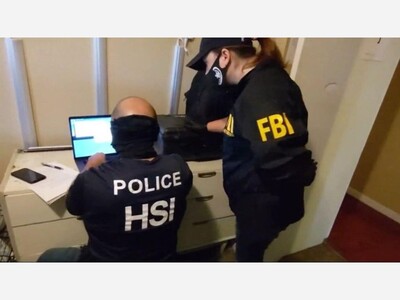 Hackers Dox Hundreds of DHS, ICE, FBI, and DOJ Officials