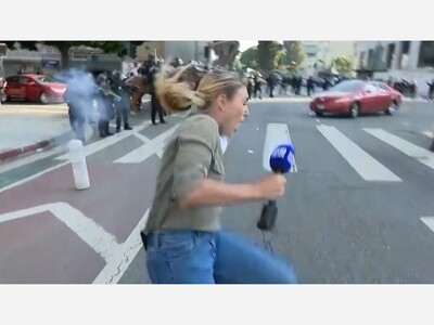 ICE Ordered To Stop Targeting Journalists And Observers